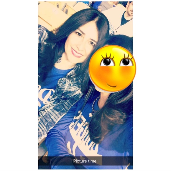 Meet your Posher, Adriana - Picture 1 of 1